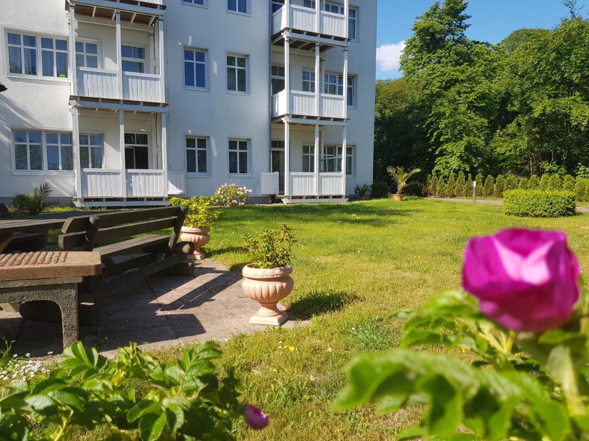 Residenz Seeblick, Fewo 10 Mit Balkon Und Ostseeblick Sellin  Luaran gambar